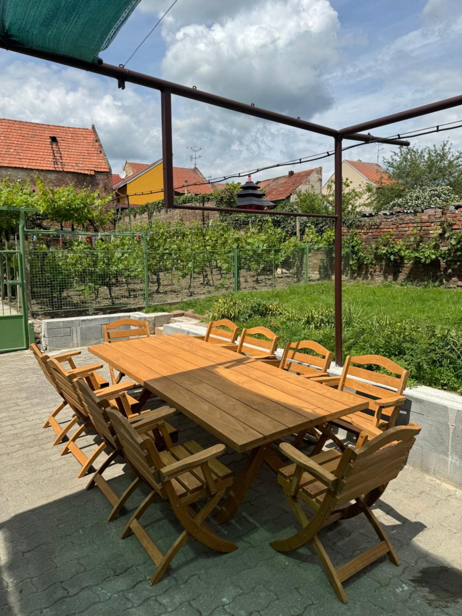 Mikulovska Chalupa Se Sklepem Exterior foto