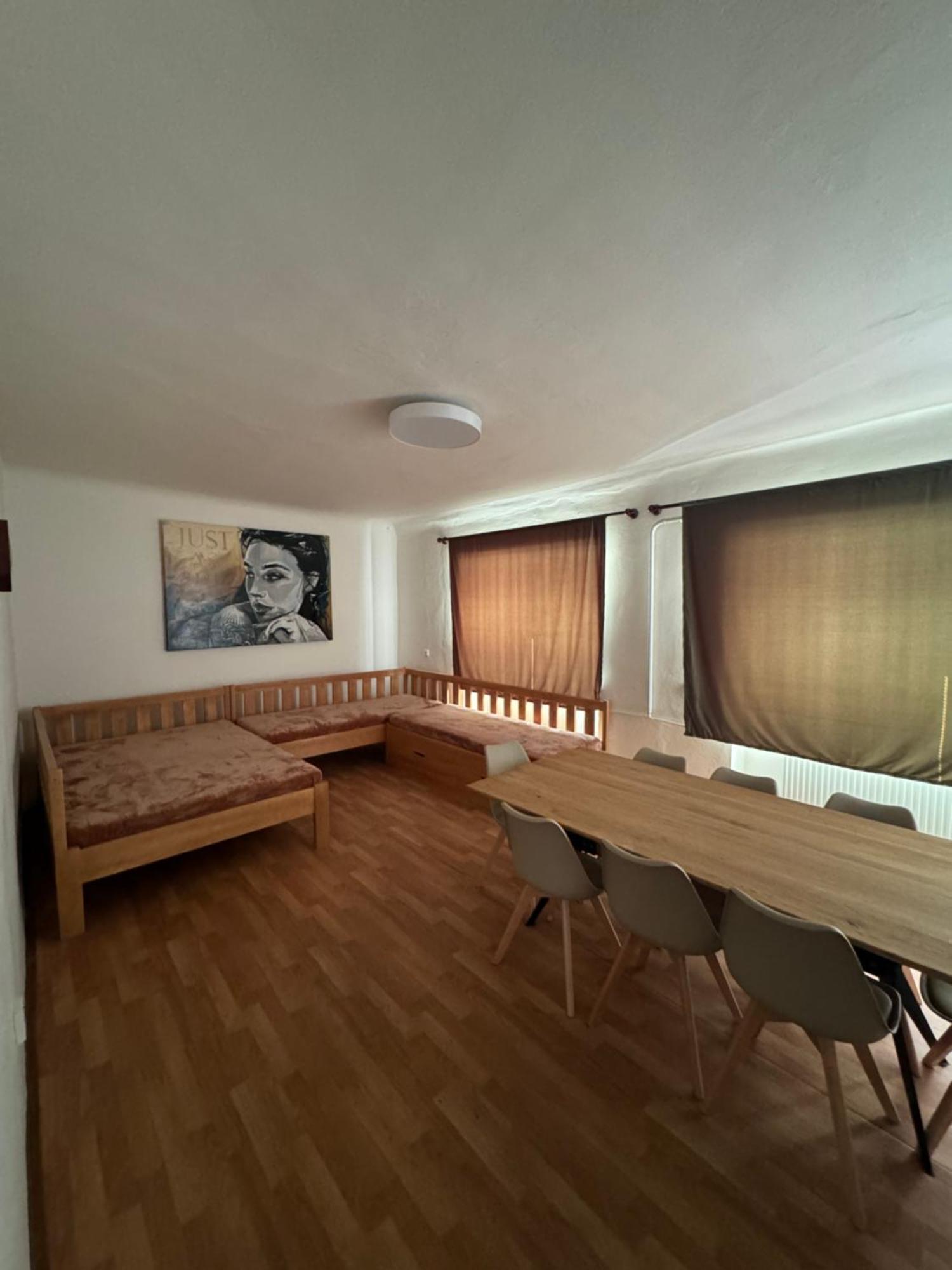 Mikulovska Chalupa Se Sklepem Exterior foto